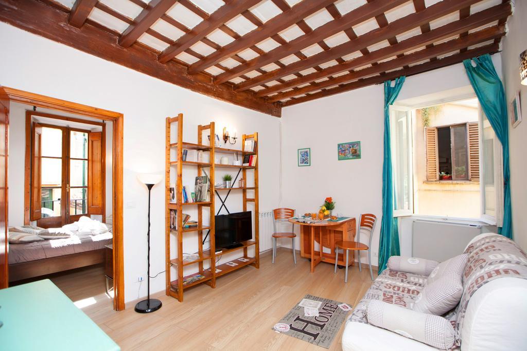 Holiday home Boutique Domus Navona Librari